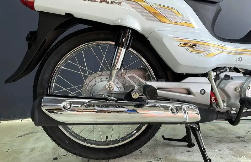 Chi tiết từ a đến z chiếc xe Honda Dream Thái Lan màu trắng đang được săn đón tại Việt Nam