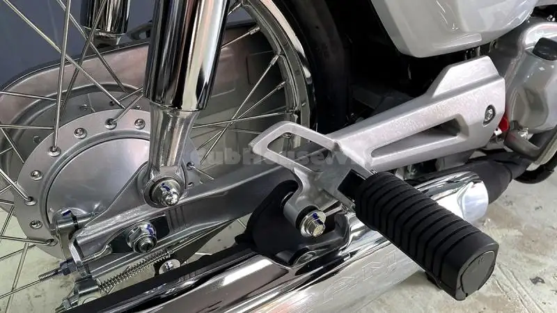 Chi tiết từ a đến z chiếc xe Honda Dream Thái Lan màu trắng đang được săn đón tại Việt Nam