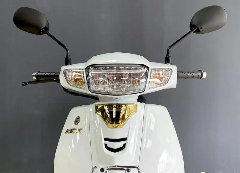 Chi tiết từ a đến z chiếc xe Honda Dream Thái Lan màu trắng đang được săn đón tại Việt Nam