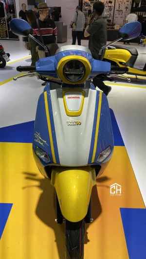 Honda Giorno+ Donald Duck Special Edition