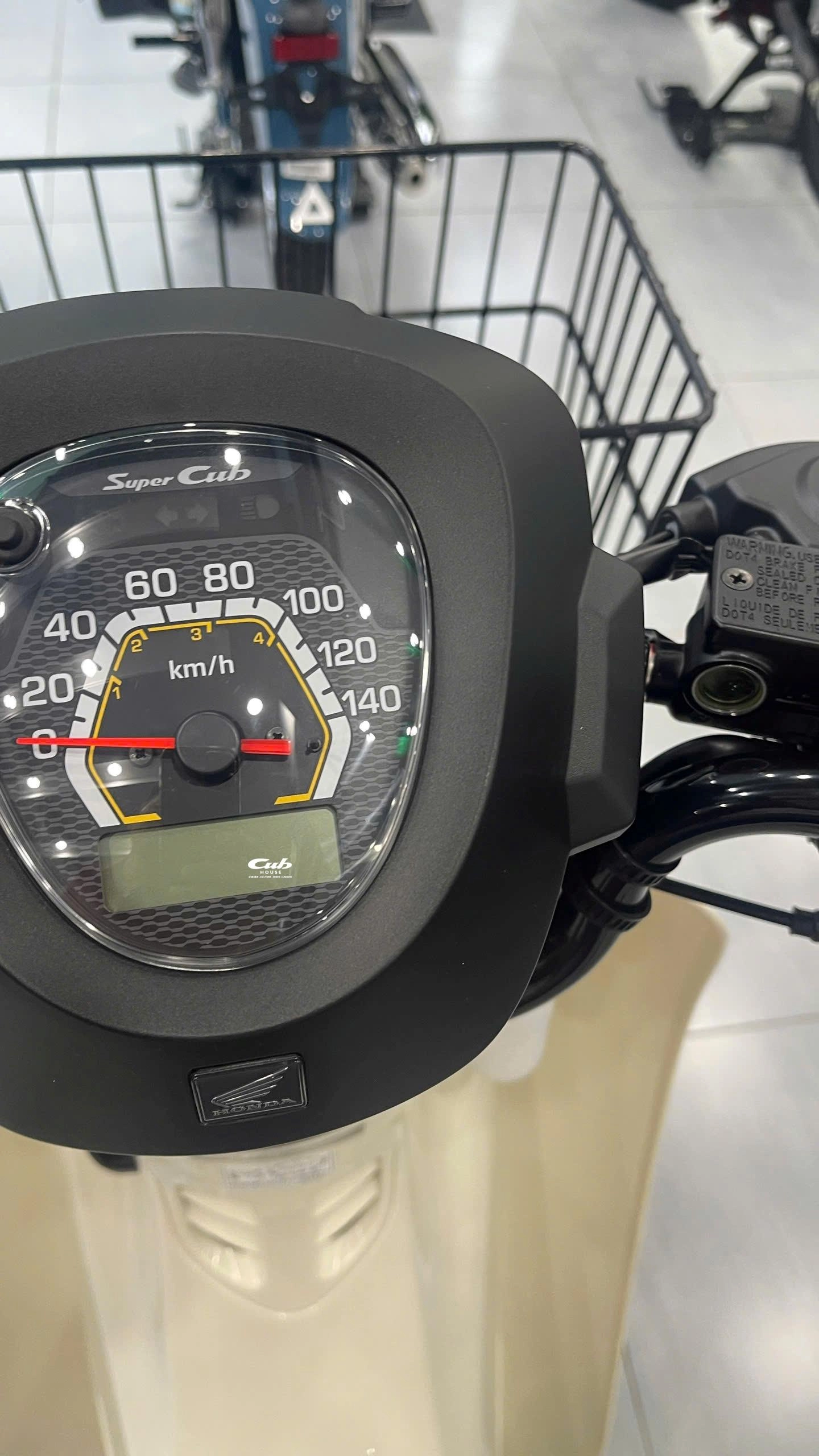 Lý giải tại sao Honda Cub 110 Pro Nhật được mệnh danh là ‘Nồi Đồng Cối Đá’