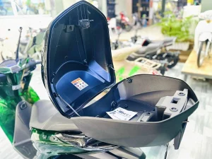 Thùng sau Sh Vetro Ý - Phụ Kiện Sh150i/Sh125i Vetro chính hãng 16 Kính Chắn Gió Xe SH Vetro Ý – Sh150i /Sh125i Vetro 2024