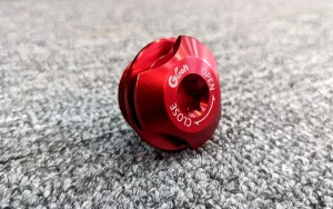 Ốc mân lửa lớn trang trí Honda Dax hiệu H2C nhập Thái Lan