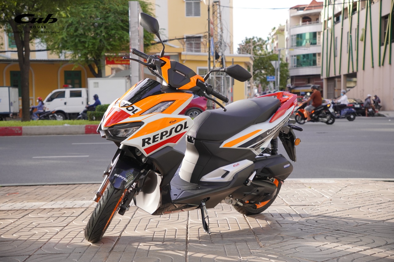 Khám phá phiên bản đặc biệt Honda Vario 160 Repsol Malaysia