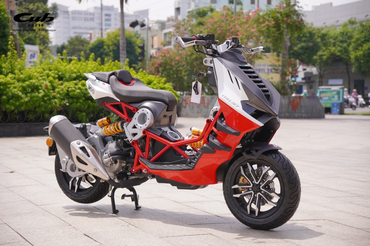 Siêu phẩm tay ga thể thao Italjet Dragster – khuyến mãi Giảm 50% khi nâng cấp phuộc Ohlins