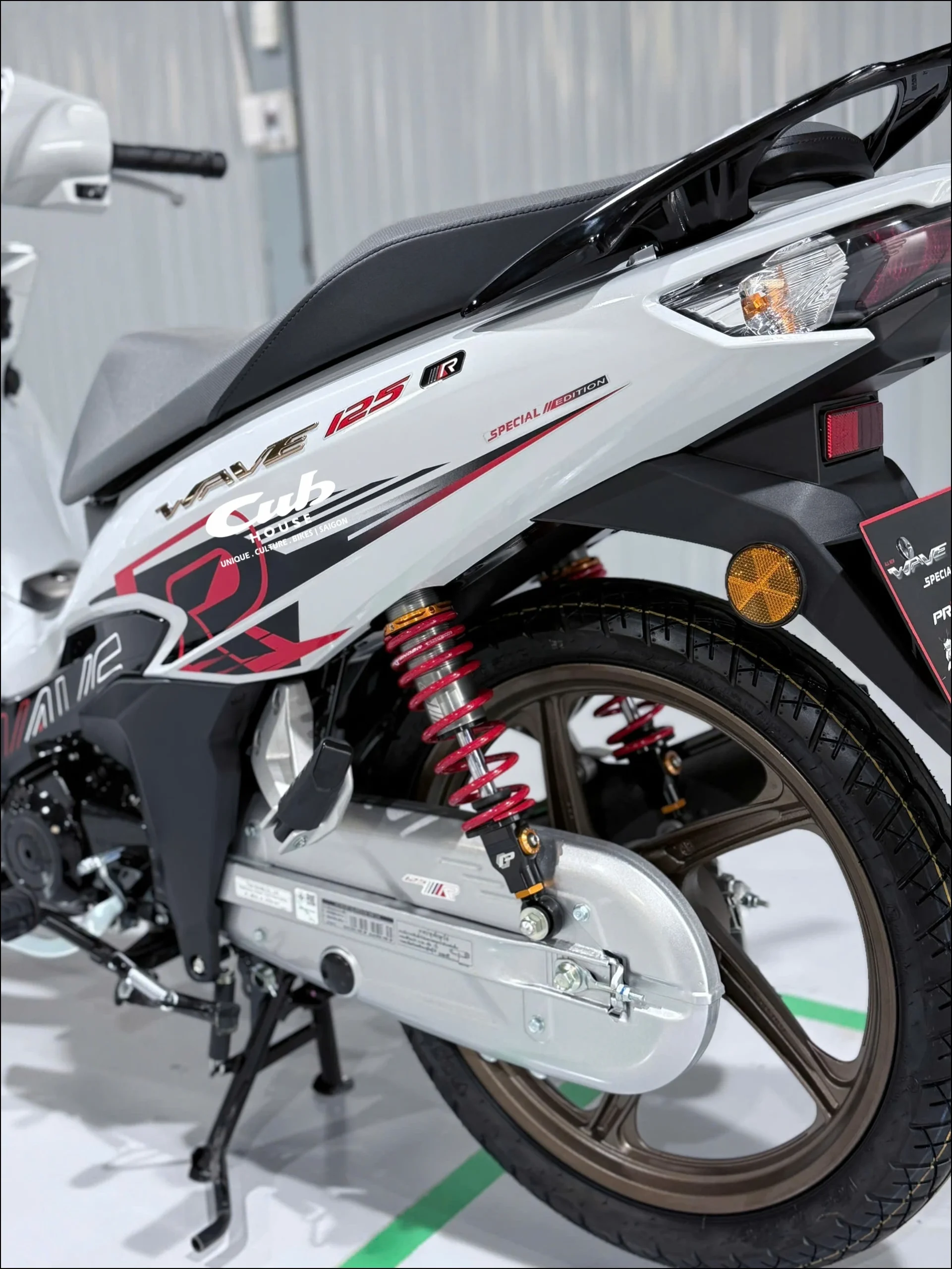 Honda Wave 125 R Special Edition Profender
