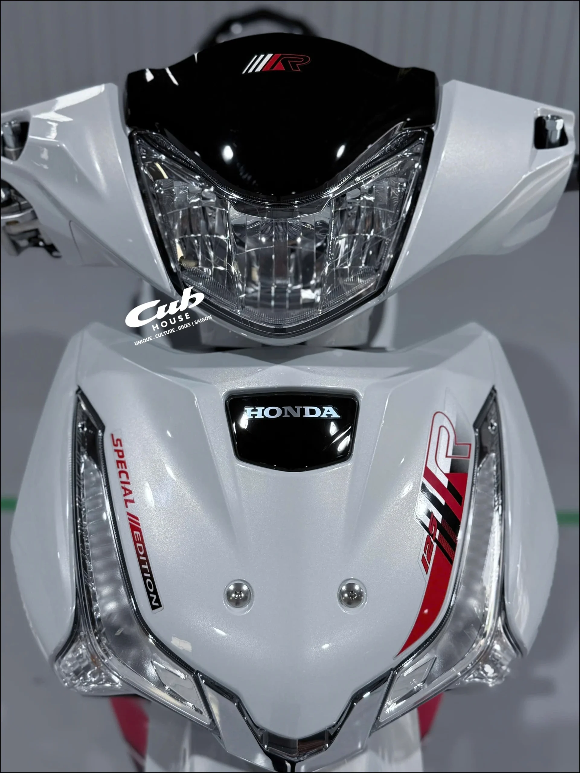 Honda Wave 125 R Special Edition Profender