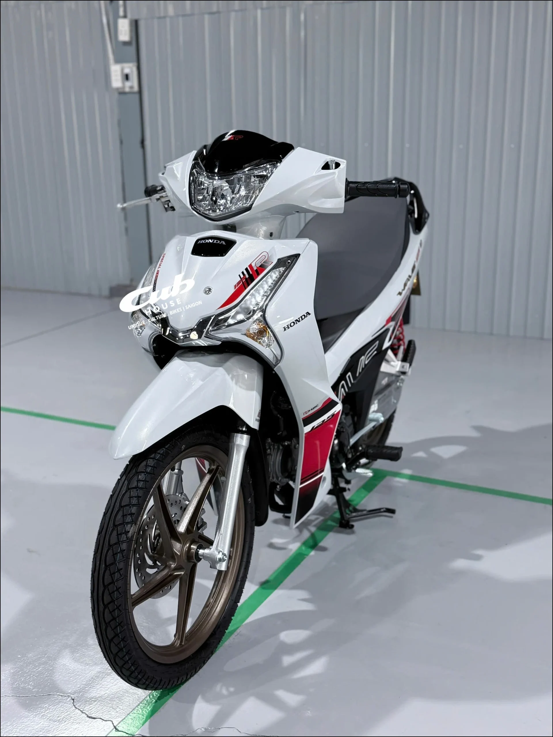 Honda Wave 125 R Special Edition Profender