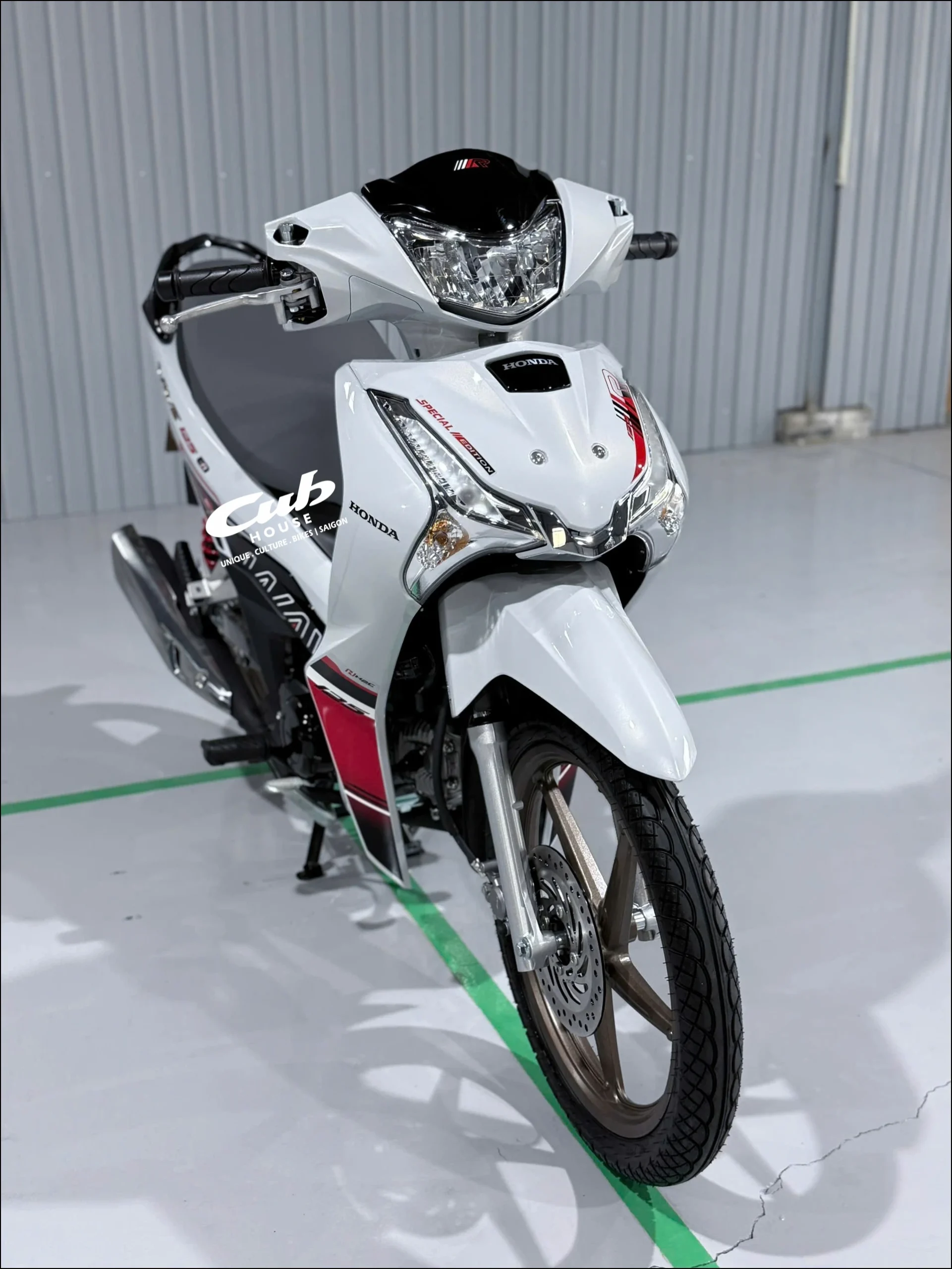 Honda Wave 125 R Special Edition Profender