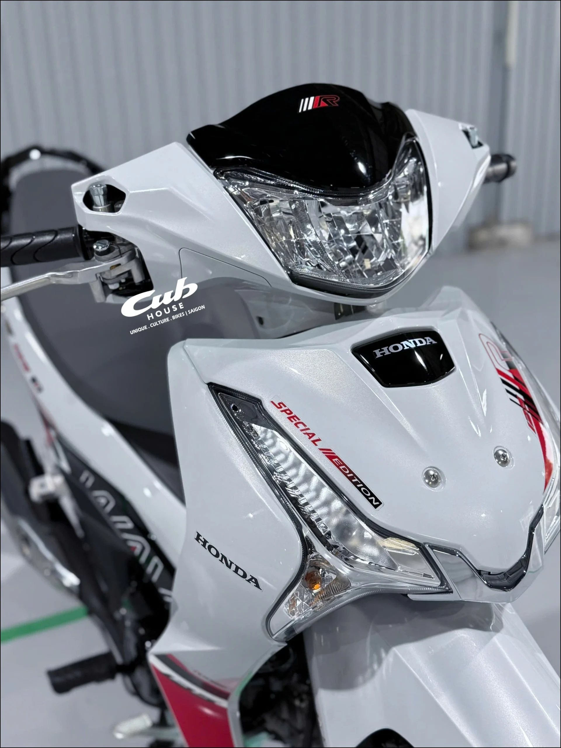 Honda Wave 125 R Special Edition Profender