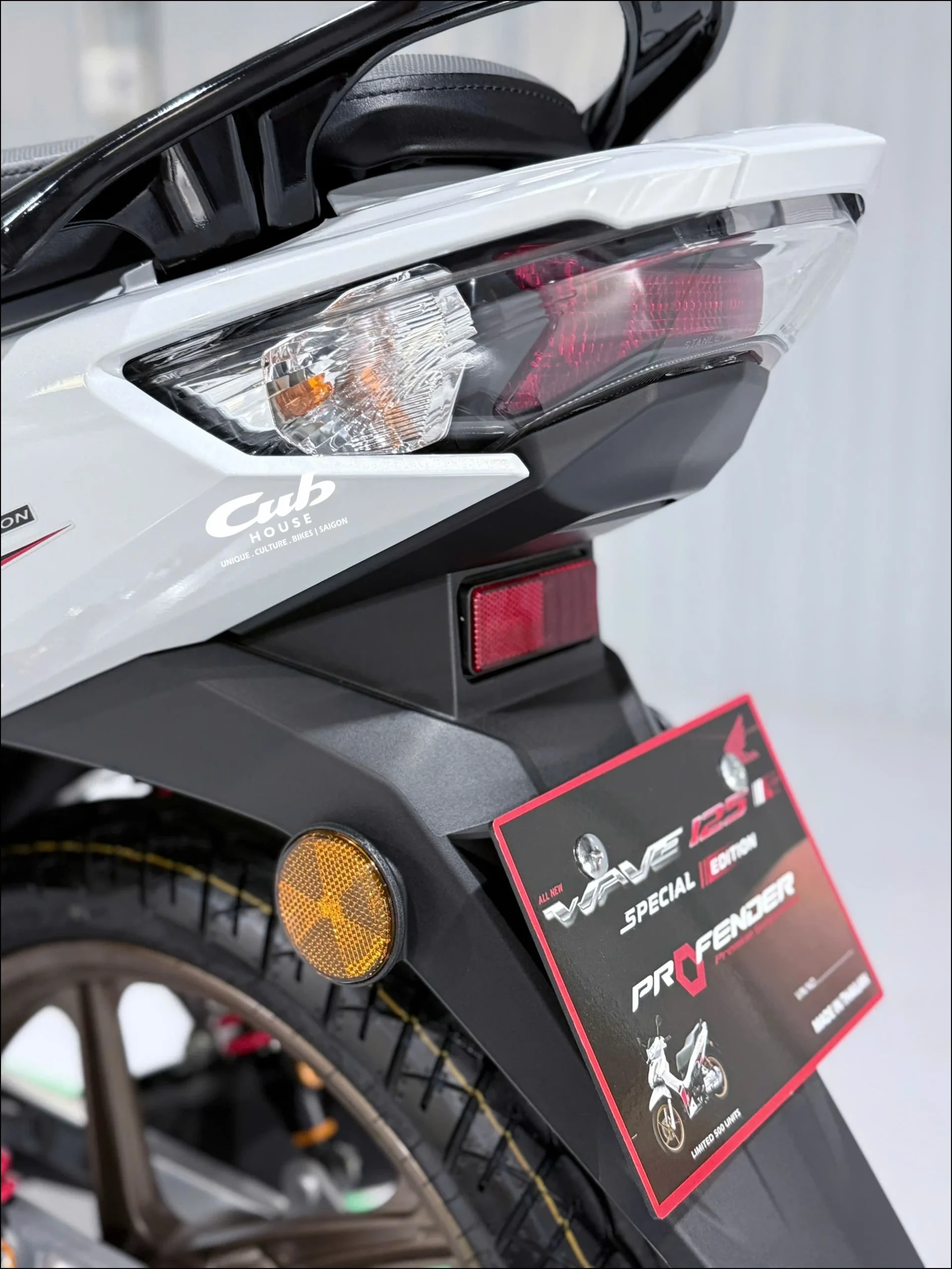 Honda Wave 125 R Special Edition Profender