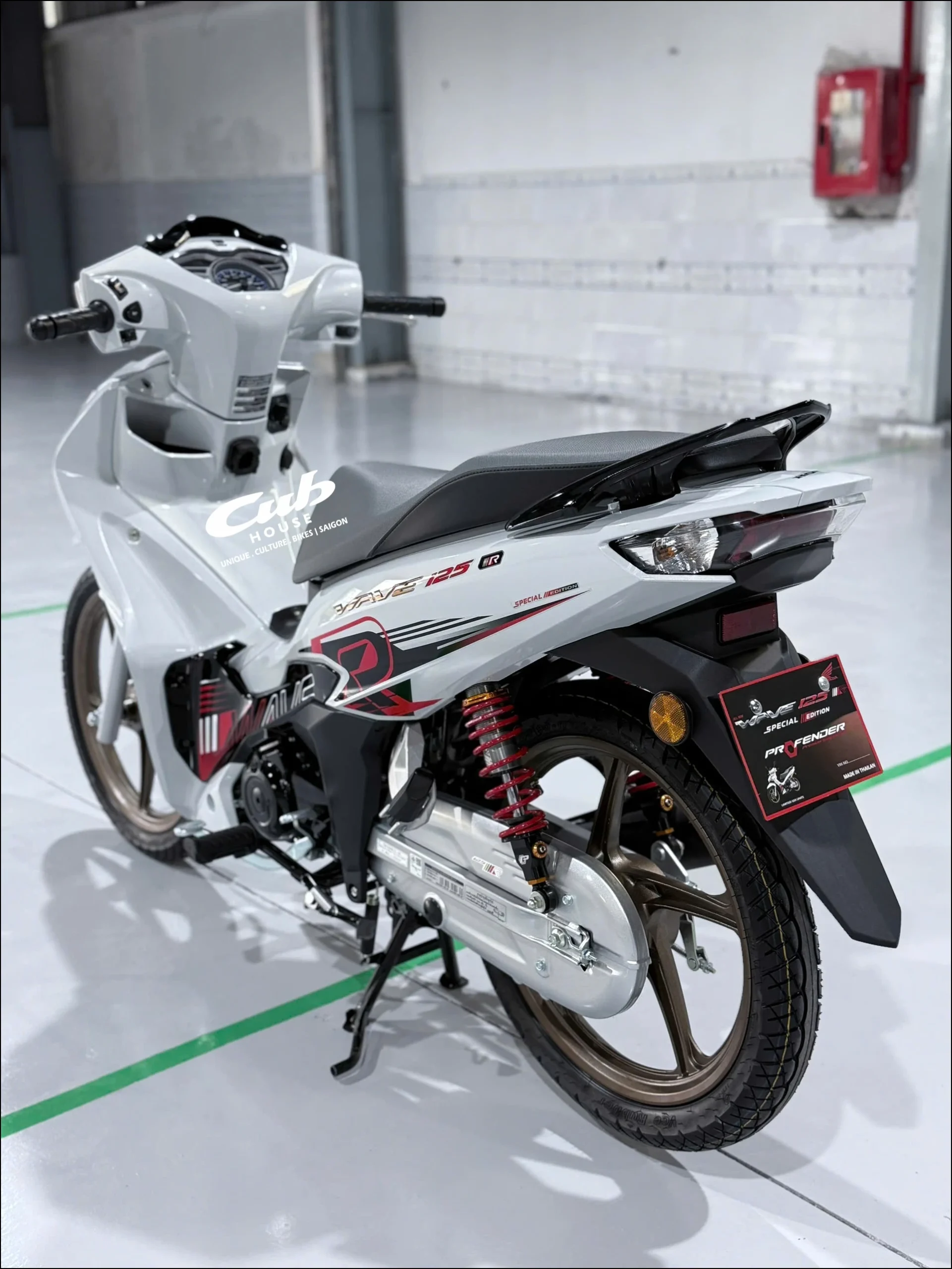 Honda Wave 125 R Special Edition Profender