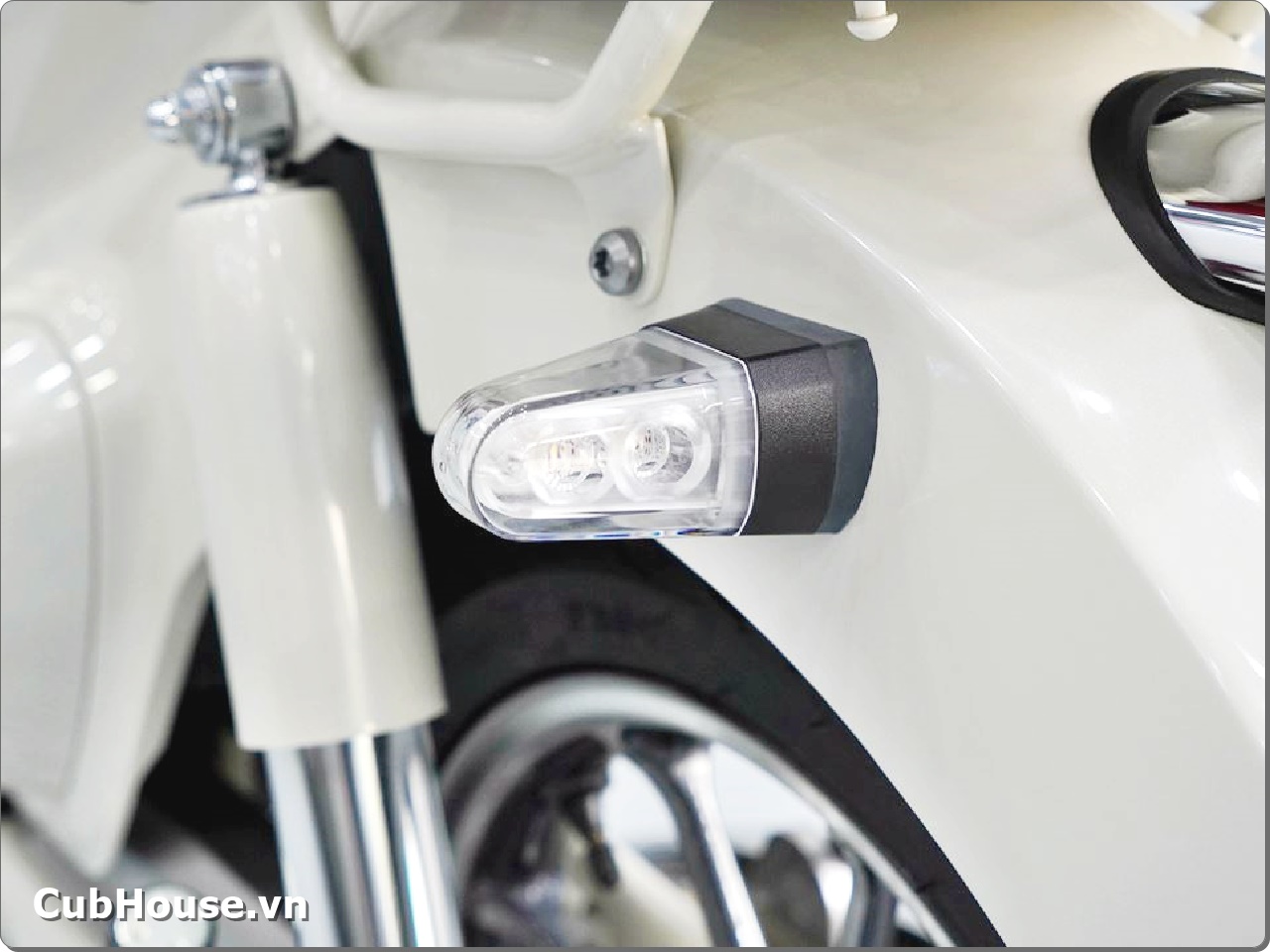 Honda Super Cub 125 Custom 2026 nhap Thai Lan Yen do 14
