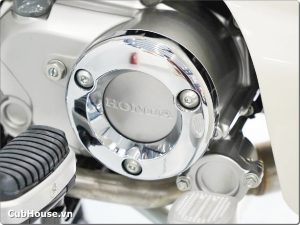 Honda Super Cub 125 Custom 2026 nhap Thai Lan Yen do 23
