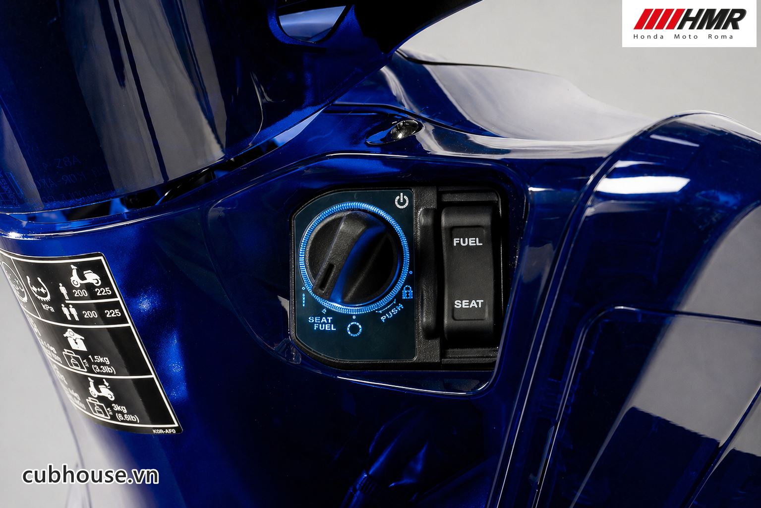 Honda SH150i Vetro Blue 2026 – Tuyệt tác SH Ý xanh sapphire đang khiến giới chơi xe Việt săn đón 8 Honda SH150i Vetro Blue 2026 (Xanh Sapphire)