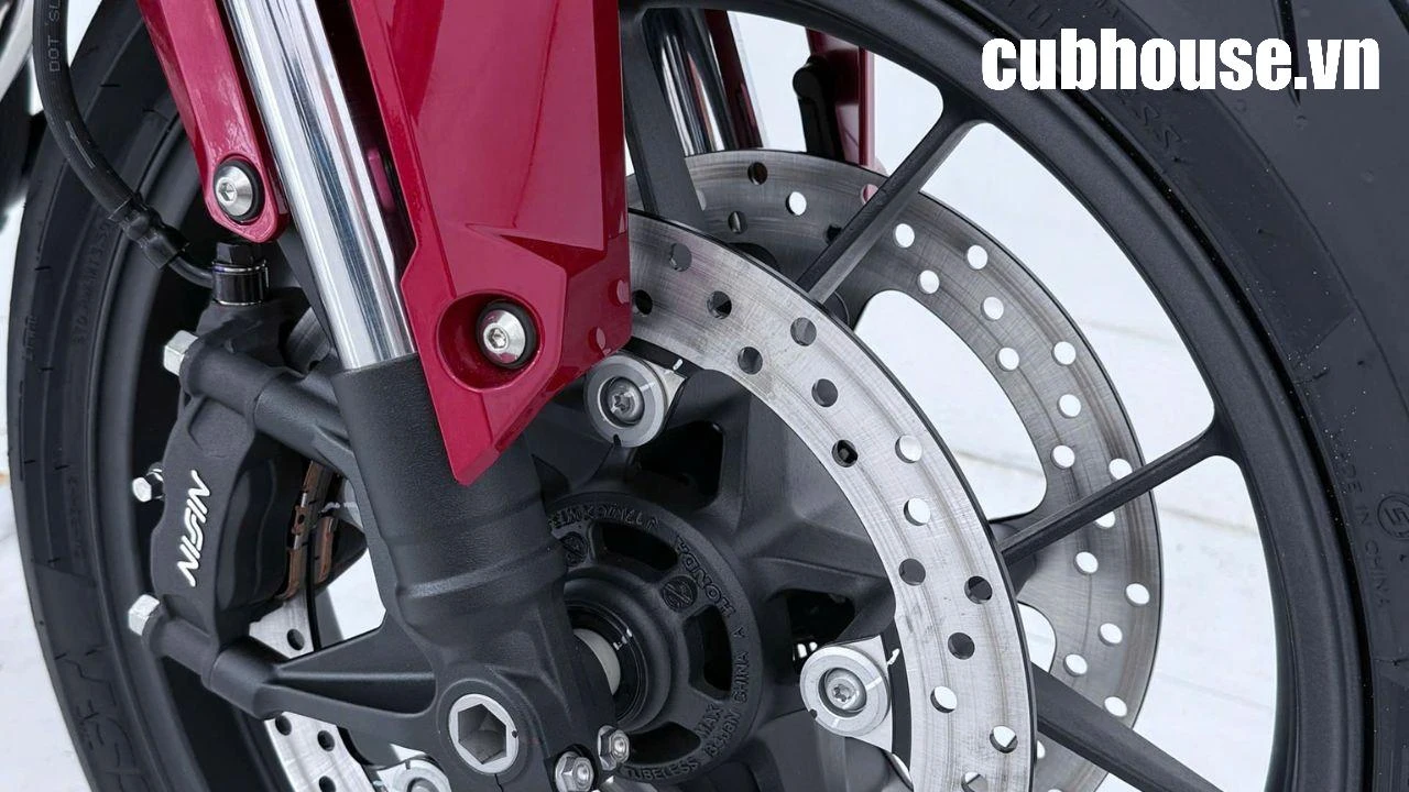 Honda CB500SF Super Four 2026 – Huyền thoại Super Four trở lại với diện mạo hoàn toàn mới! 16 Honda CB500SF Super Four 2026 – Huyền thoại Super Four trở lại với diện mạo hoàn toàn mới!